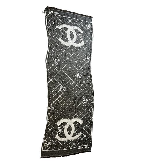 Chanel Cashmere Silk Scarf CC Logo Camila Flowers Black White 70x25 inches - Picture 3 of 16